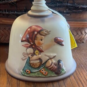 Vintage 1979 MJ Hummel Annual Porcelain Goebel "Farewell" Bell Girl